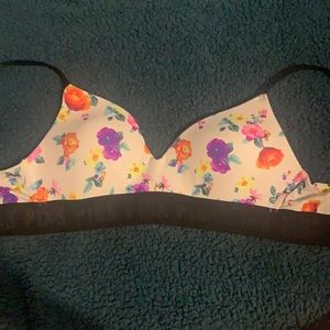 VICTORIA’S SECRET PINK BRA